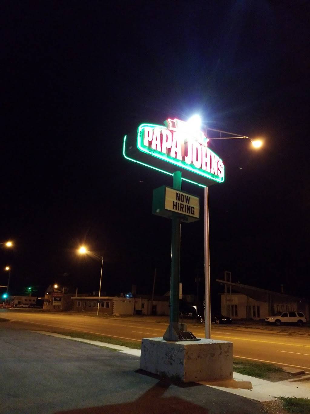 Papa Johns Pizza | restaurant | 225 E Congress Ave, Rantoul, IL 61866, USA | 2178939922 OR +1 217-893-9922