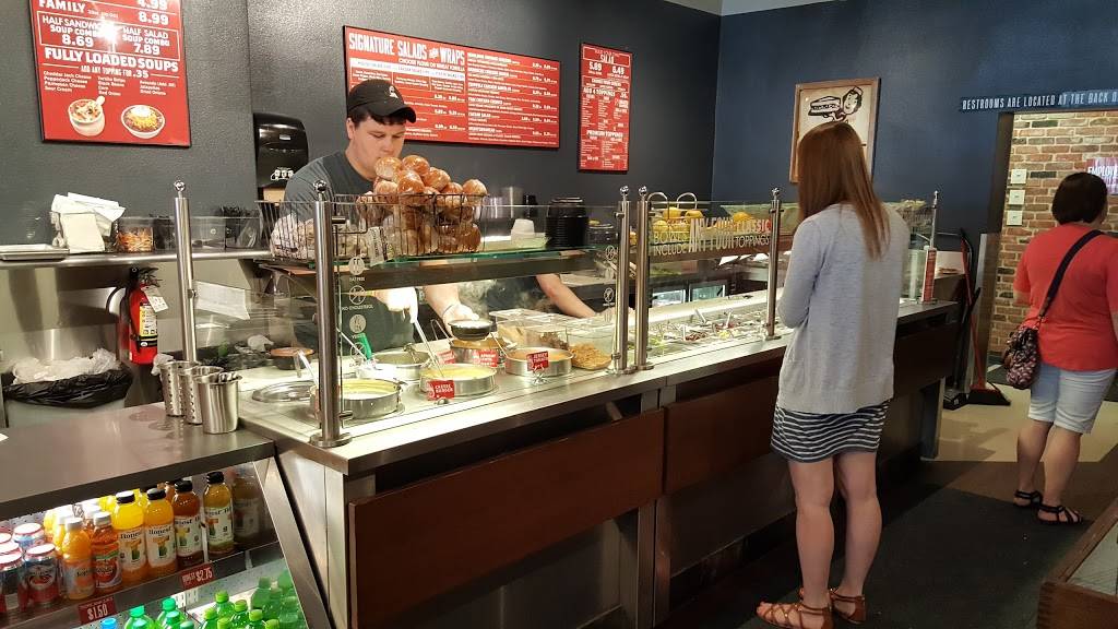 Heirloom Salad Co | restaurant | 211 E Washington St, Iowa City, IA 52240, USA | 3193381300 OR +1 319-338-1300