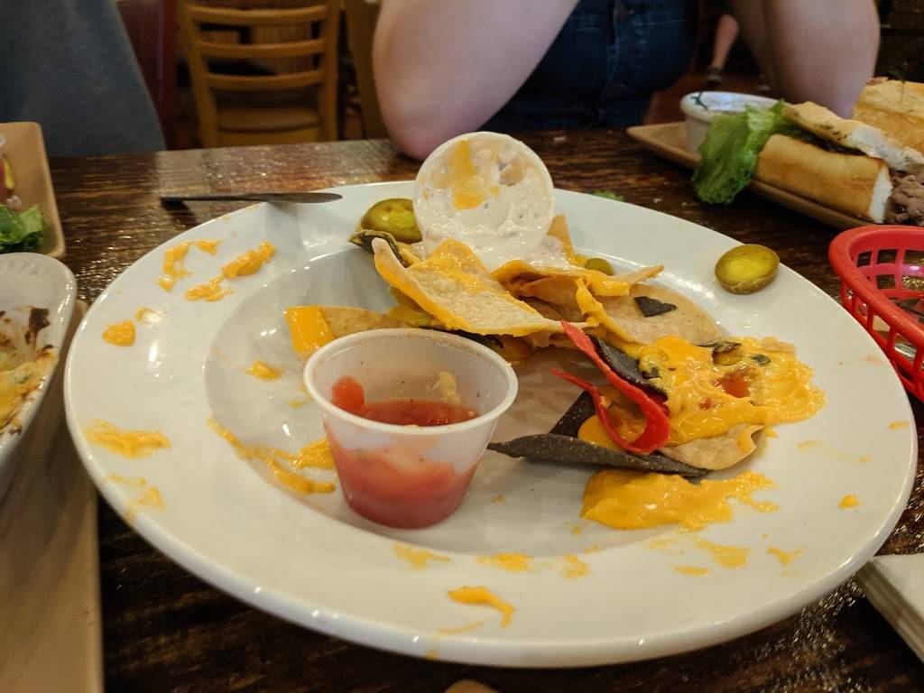 Macados | restaurant | 121 N Loudoun St, Winchester, VA 22601, USA | 5403237162 OR +1 540-323-7162