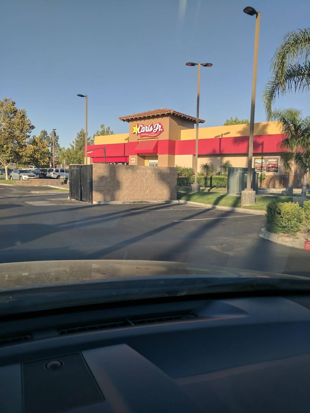Carls Jr. | restaurant | 27606 Newhall Ranch Rd, Santa Clarita, CA 91355, USA | 6612573114 OR +1 661-257-3114