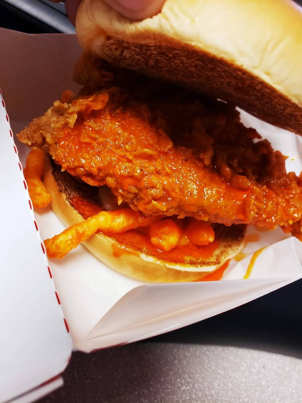 KFC | restaurant | 7901 N Oracle Rd Hwy, Tucson, AZ 85704, USA | 5205755784 OR +1 520-575-5784