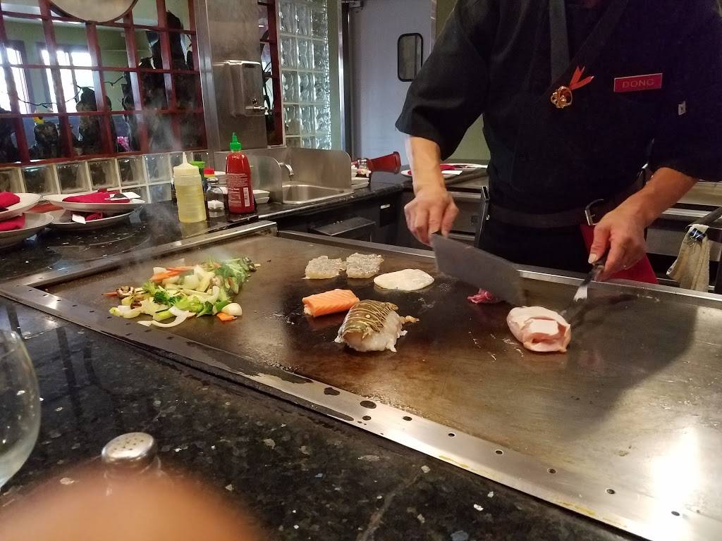 Fuji Japanese Steakhouse & Sushi | restaurant | 911 Camino del Rio S, San Diego, CA 92108, USA | 6192983854 OR +1 619-298-3854