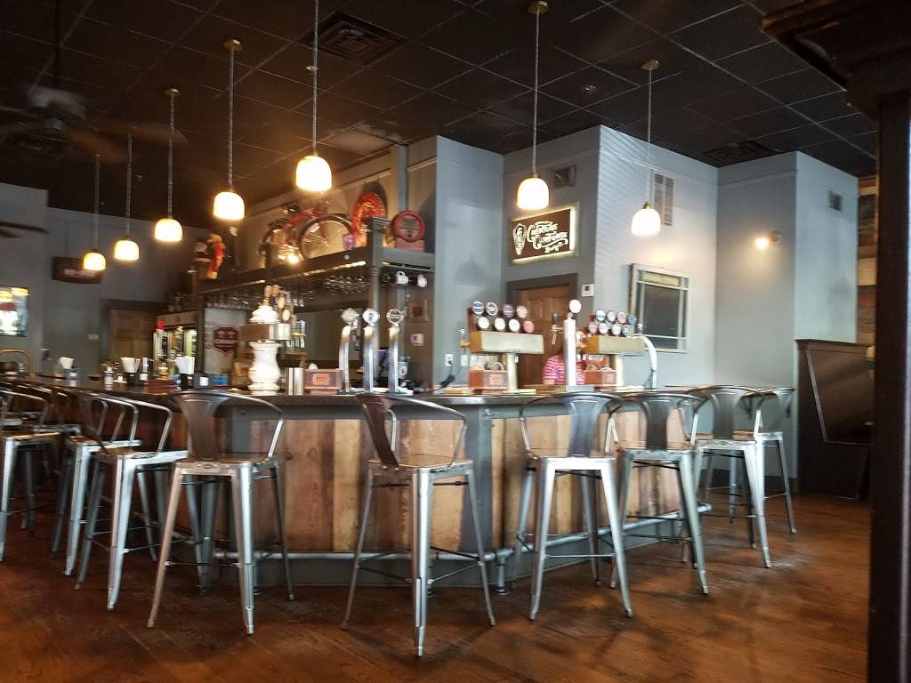 Trappeze Pub | restaurant | 269 N Hull St, Athens, GA 30601, USA | 7065438997 OR +1 706-543-8997