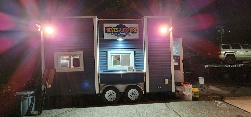 NIEVES GRILL | restaurant | 288 Central St, Leominster, MA 01453, USA | 9787981144 OR +1 978-798-1144