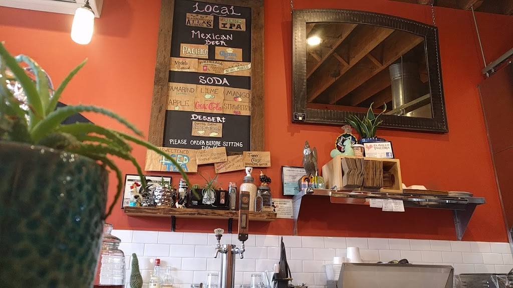 El Gallo Taqueria | restaurant | 4422 SE Woodstock Blvd, Portland, OR 97206, USA | 5034817537 OR +1 503-481-7537
