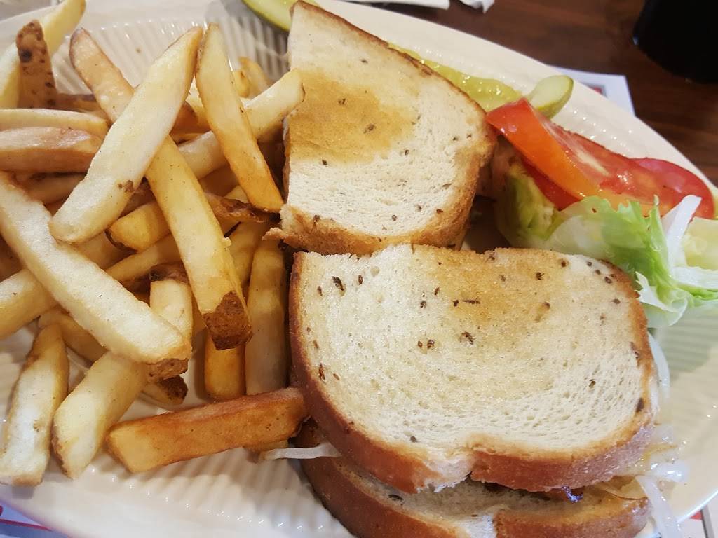 Essex Diner | restaurant | 15 Eastern Blvd, Essex, MD 21221, USA | 4102381400 OR +1 410-238-1400