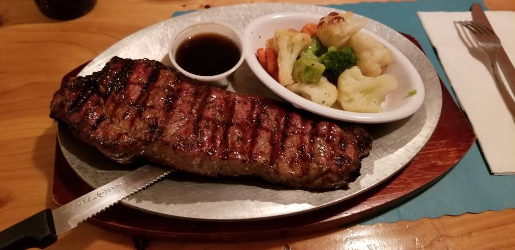 Sparta Steakhouse | restaurant | 701 Industrial Dr, Sparta, WI 54656, USA | 6082696300 OR +1 608-269-6300