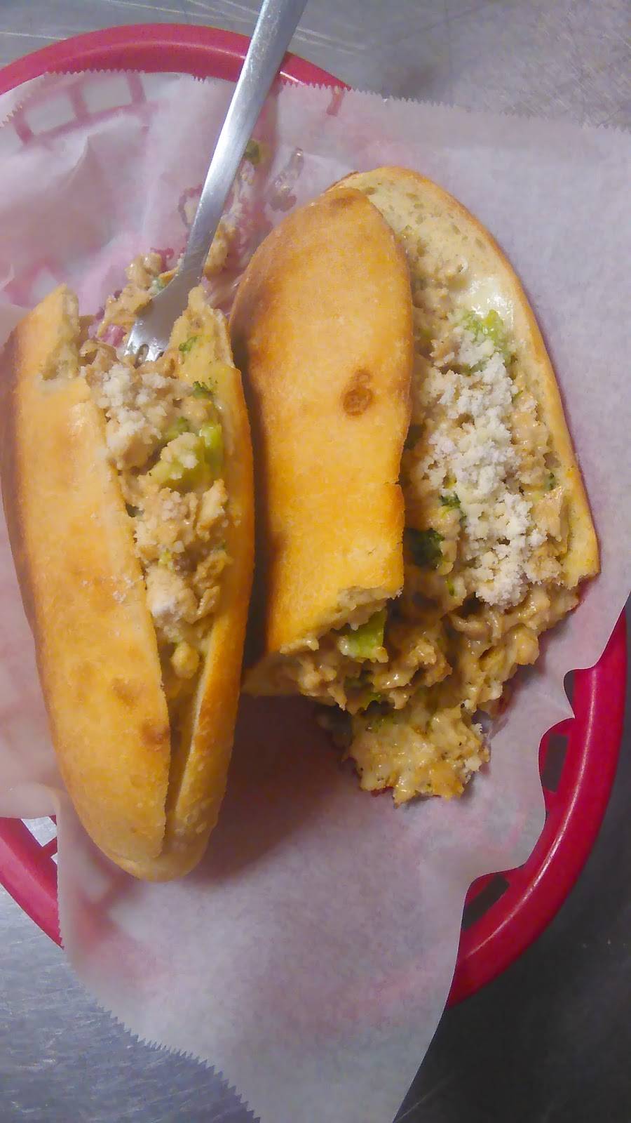 DiMaggios Pizza & Italian Restaurant | restaurant | 126 S 3rd St, Minersville, PA 17954, USA | 5705442227 OR +1 570-544-2227