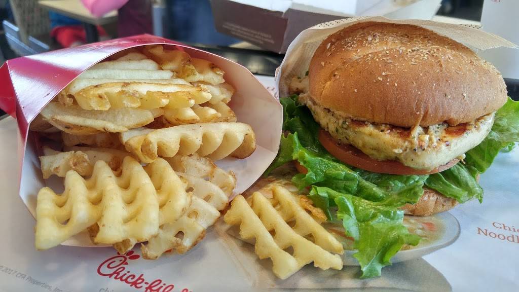 Chick-fil-A | restaurant | 2401 N Tarrant Pkwy, Fort Worth, TX 76177, USA | 8172327300 OR +1 817-232-7300