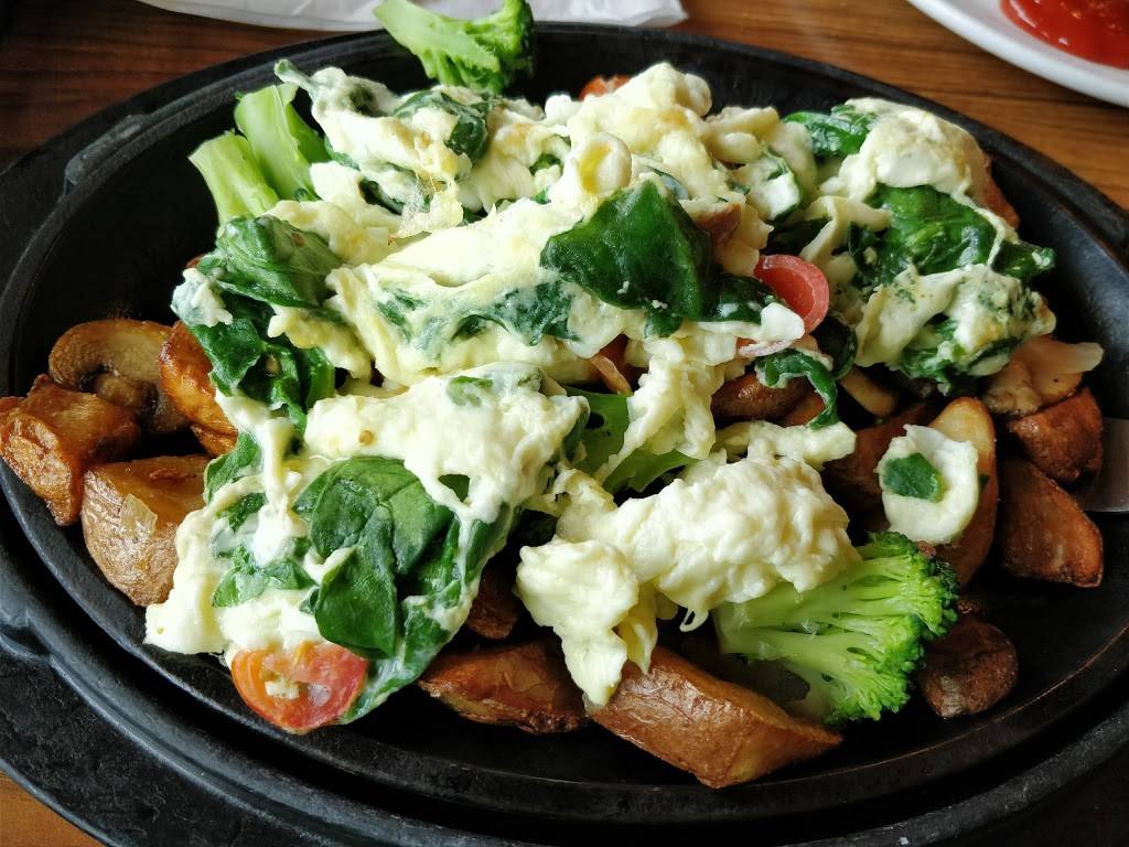 Dennys | restaurant | 7600 Reseda Blvd, Reseda, CA 91335, USA | 8189964481 OR +1 818-996-4481