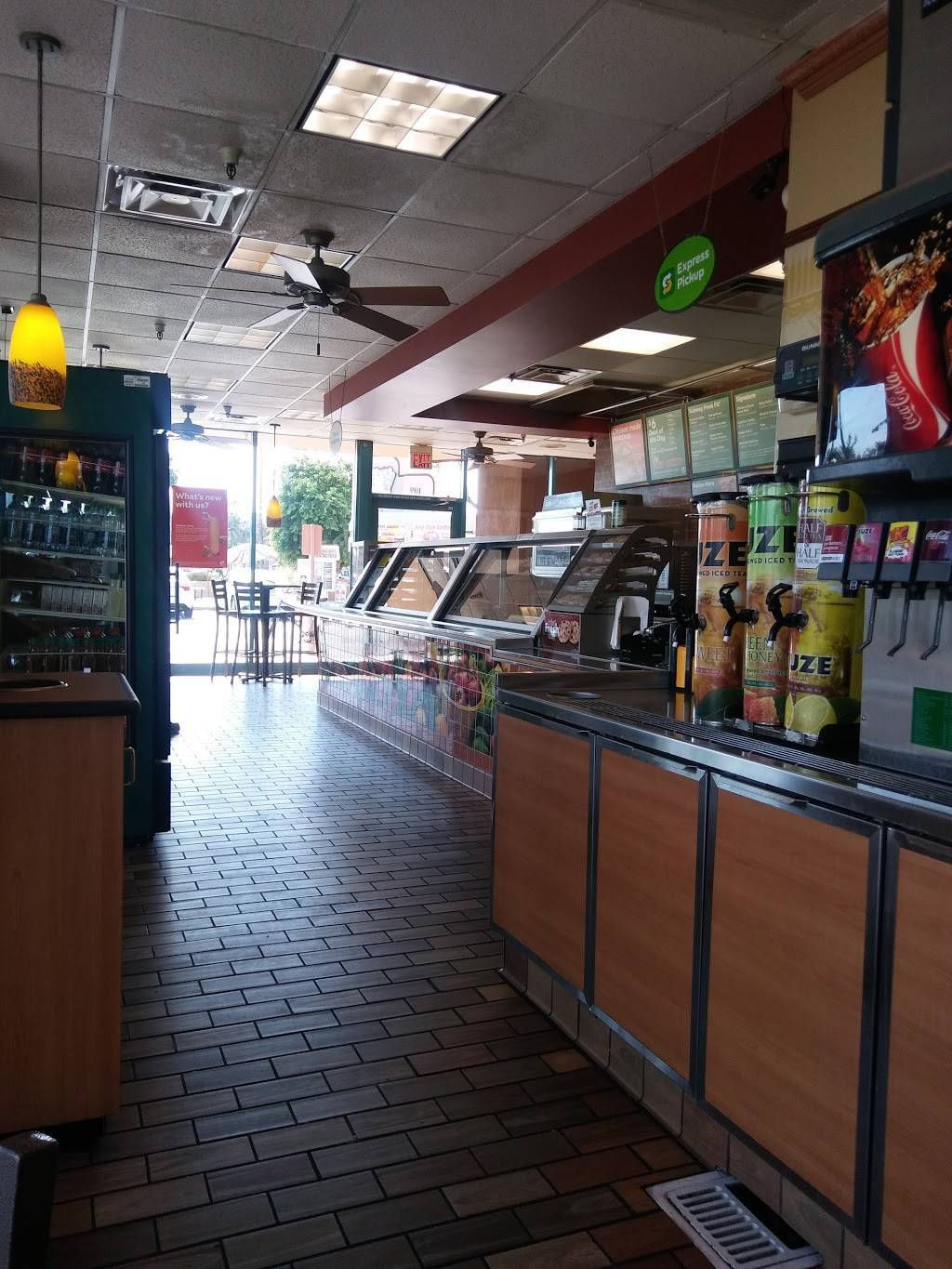 Subway | restaurant | 5820 W Peoria, Galleria Suite A-109, Glendale, AZ 85302, USA | 6234864132 OR +1 623-486-4132