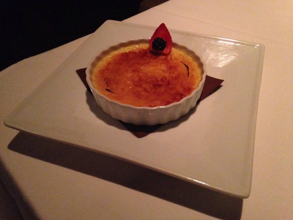 Le Communard | restaurant | 633 Bd Jutras E, Victoriaville, QC G6P 7H4, Canada | 8197587588 OR +1 819-758-7588