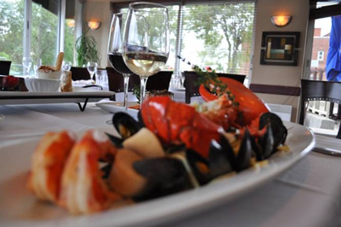 La Strada | restaurant | 600 Boulevard Saint-Joseph, Lachine, QC H8S 2M1, Canada | 5146373046 OR +1 514-637-3046