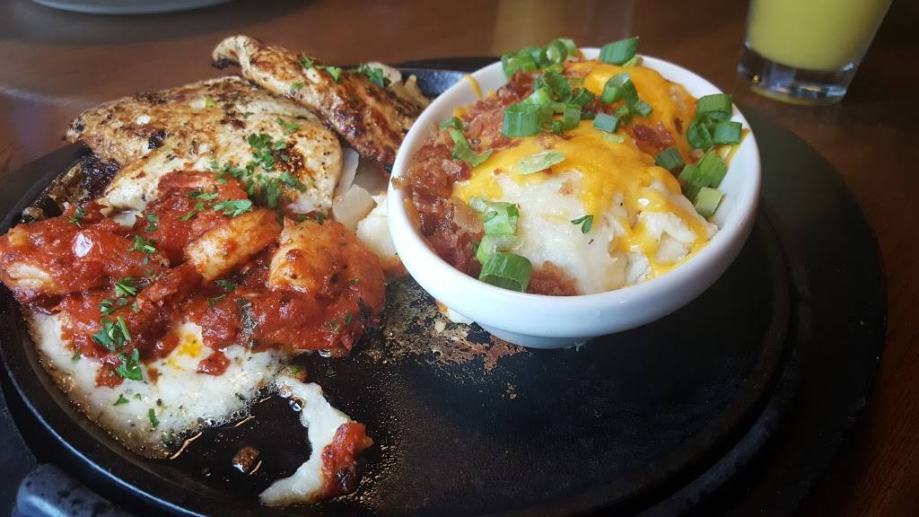 TGI Fridays | restaurant | 17840 Garland Groh Blvd, Hagerstown, MD 21740, USA | 3017332009 OR +1 301-733-2009