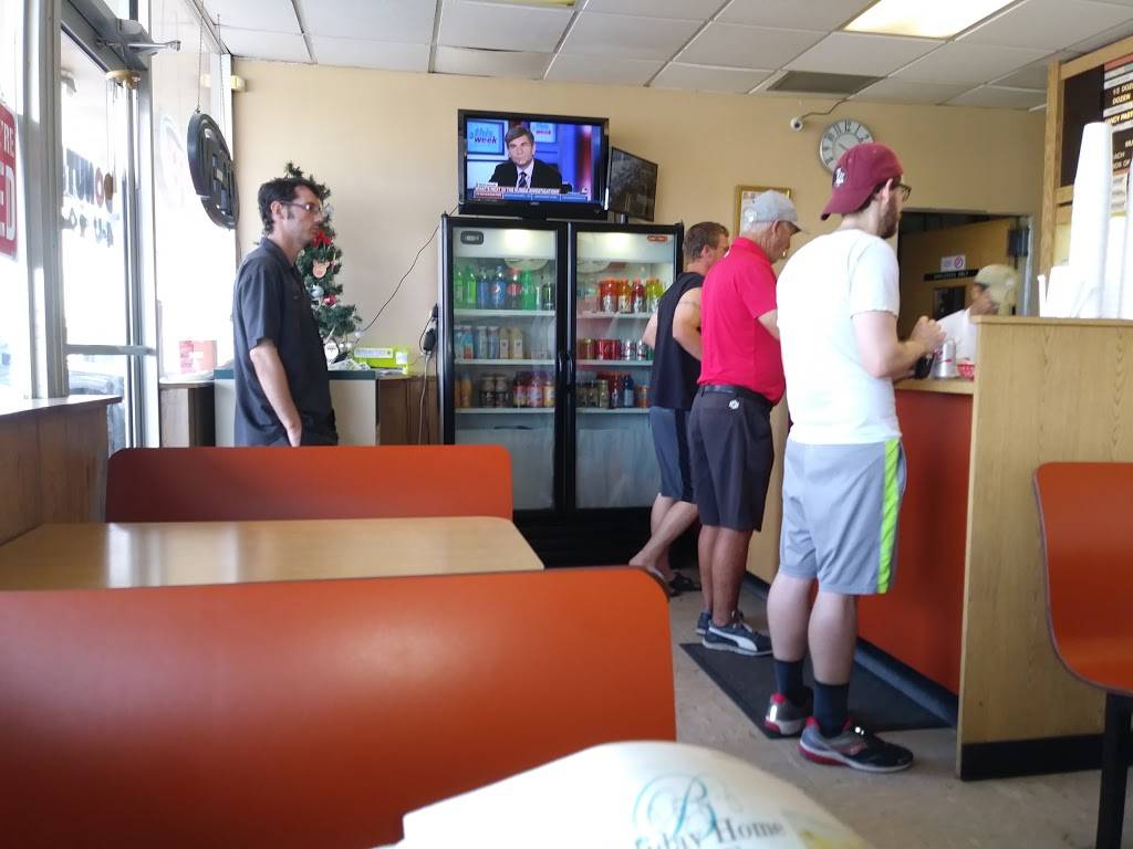 Donuts 4 U | restaurant | 1223 Garden St, Titusville, FL 32796, USA | 3212685264 OR +1 321-268-5264