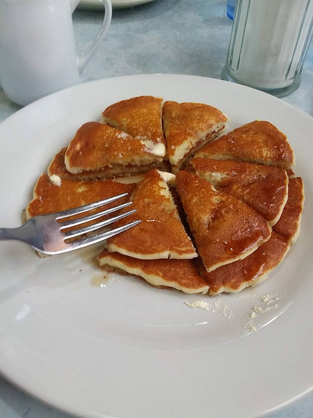 Garden Family Restaurant | restaurant | 696 E Pershing Rd, Decatur, IL 62526, USA | 2178727227 OR +1 217-872-7227