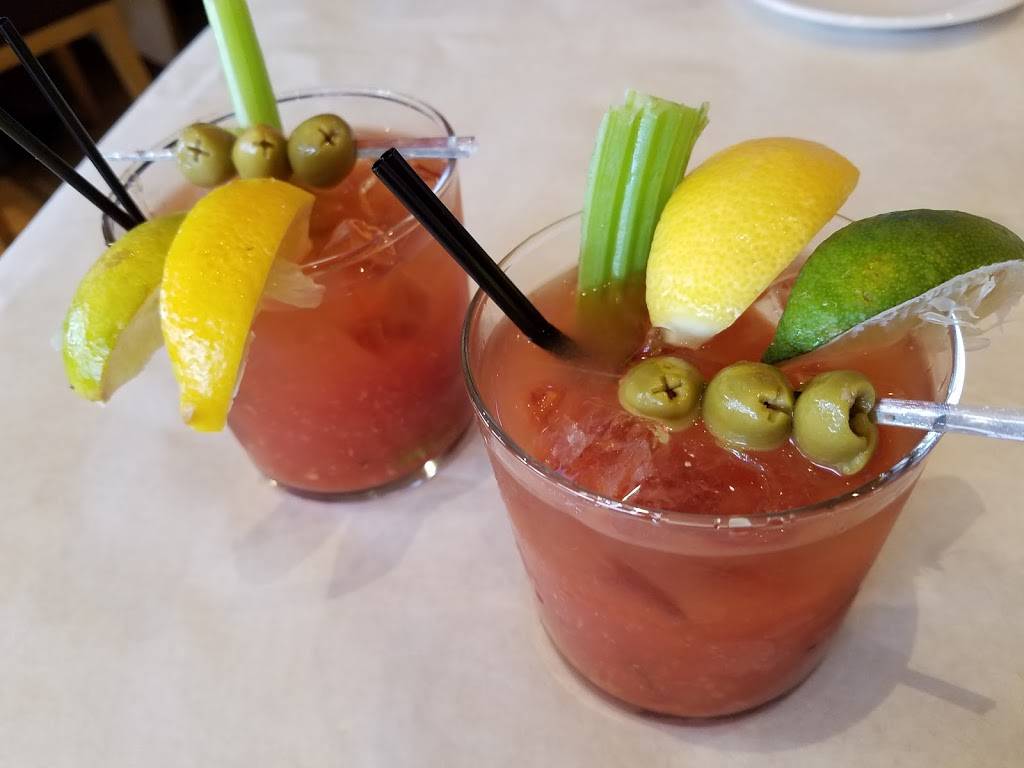 Half Moon | restaurant | 1 High St, Dobbs Ferry, NY 10522, USA | 9146934130 OR +1 914-693-4130