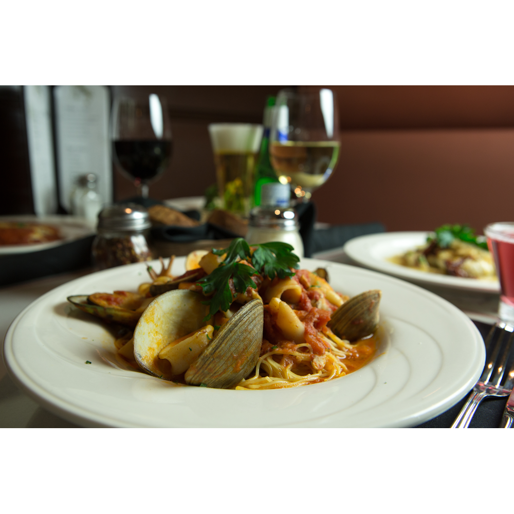 Vincents Restaurant | restaurant | 526 Shelton Ave, Shelton, CT 06484, USA | 2039299104 OR +1 203-929-9104