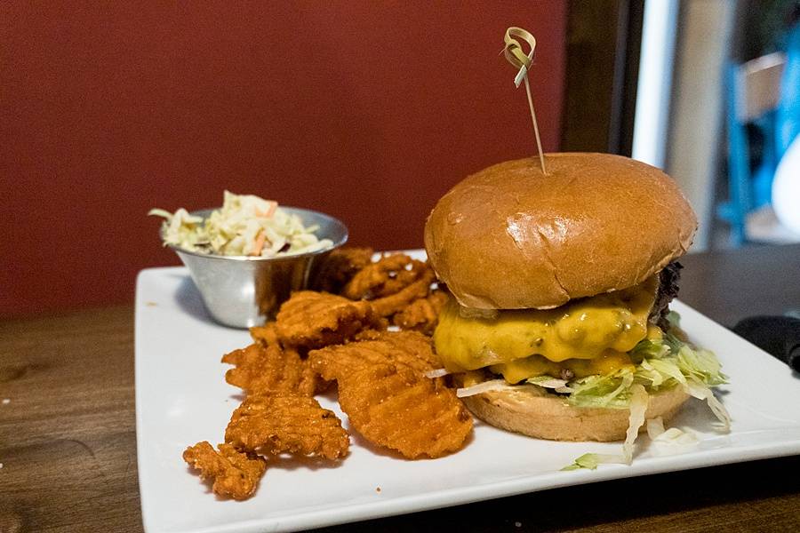 Strawberry Alley Ale Works | restaurant | 103 Strawberry Alley, Clarksville, TN 37040, USA | 9319194777 OR +1 931-919-4777