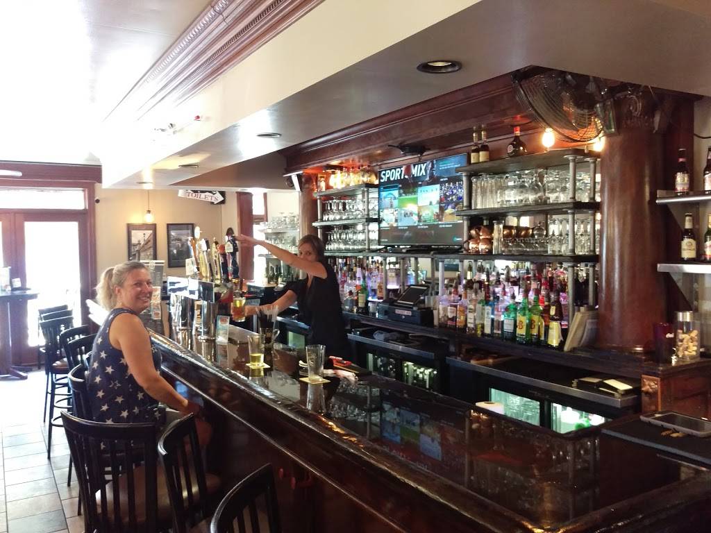 Laszlos Iron Skillet Restaurant | restaurant | 1020 Ohio Pike, Cincinnati, OH 45245, USA | 5135616776 OR +1 513-561-6776