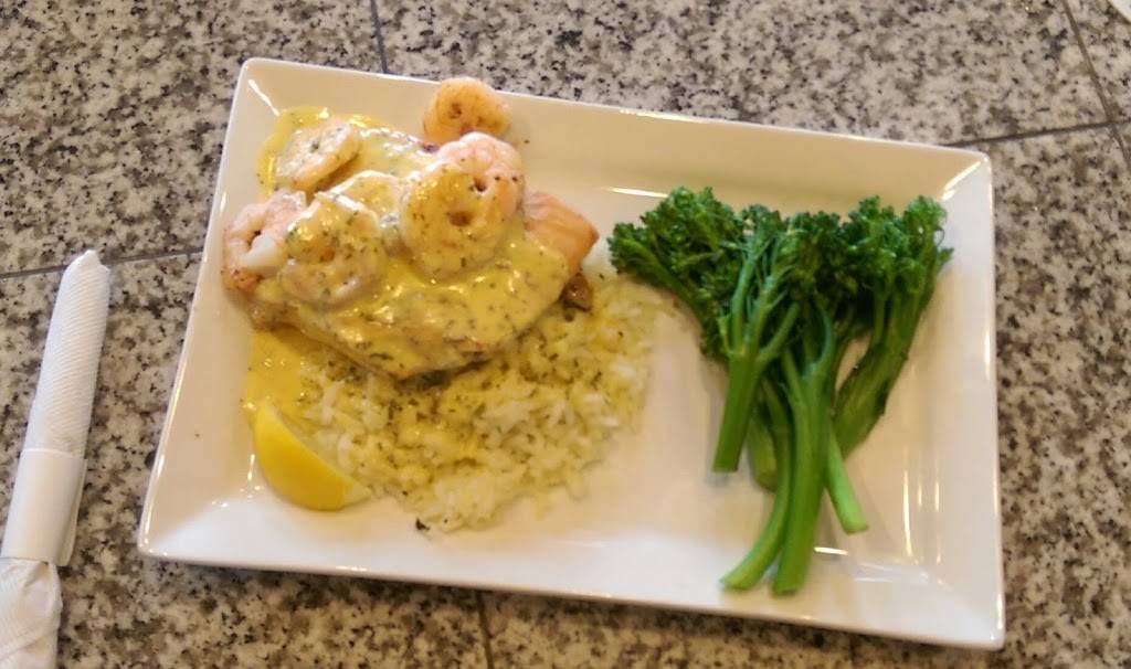 The Lazy Dog Sports Bar and Grill | restaurant | 3100 Village Vista Dr, Erie, CO 80516, USA | 3036645299 OR +1 303-664-5299