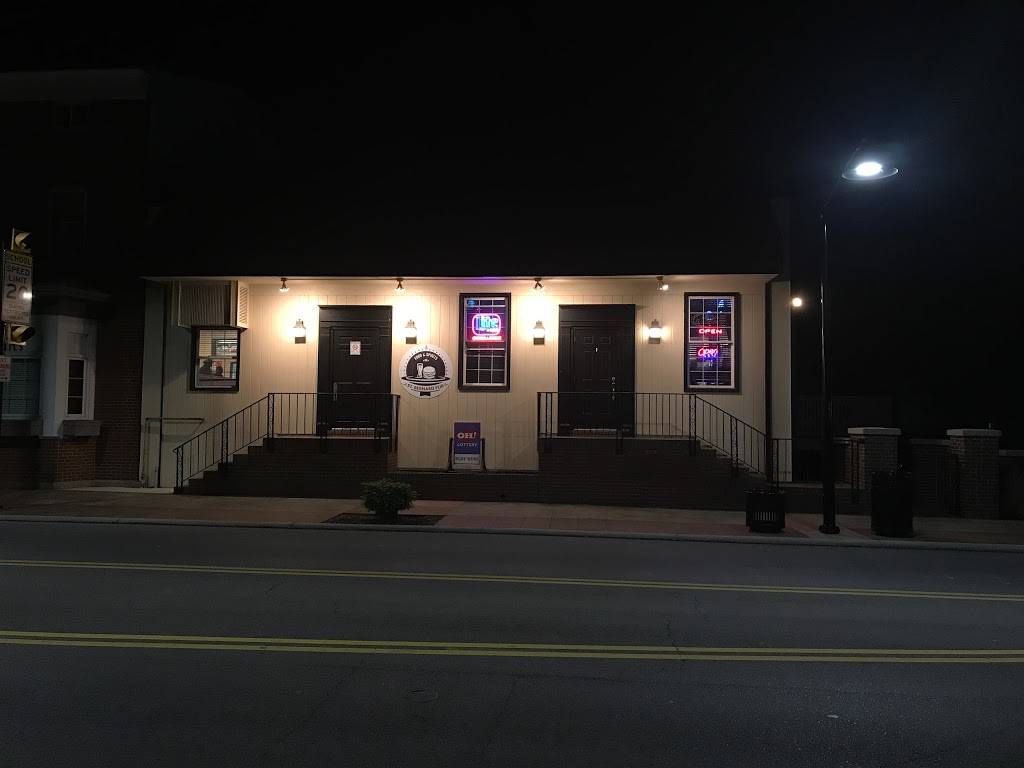 St. Bernard Pub | restaurant | 4537 Vine St, Cincinnati, OH 45217, USA | 5133766122 OR +1 513-376-6122