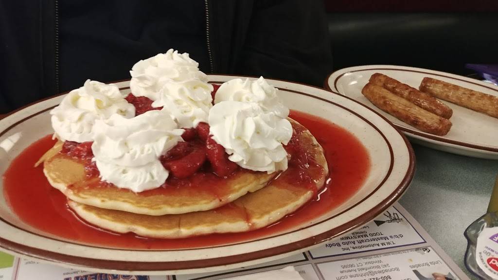 Doms Broad St Eatery | restaurant | 330 Broad St, Windsor, CT 06095, USA | 8602989758 OR +1 860-298-9758