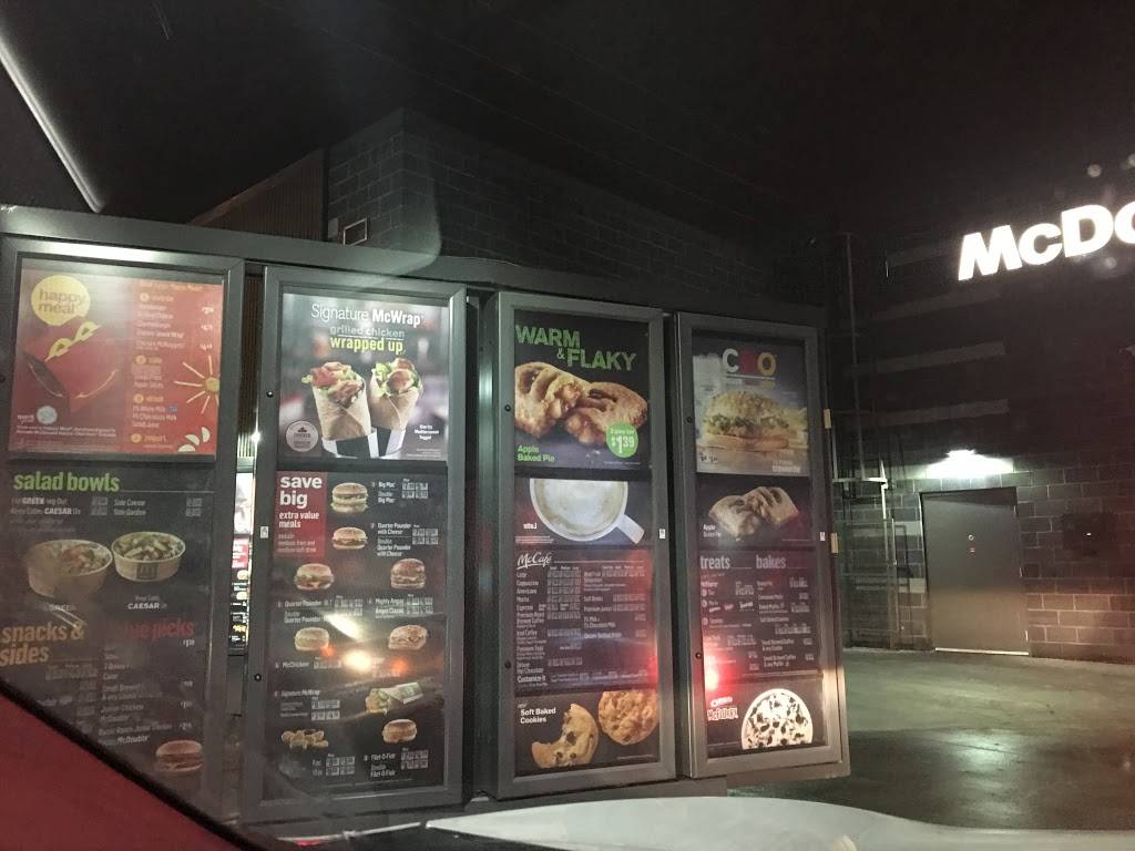 McDonalds | cafe | 25 Peel Centre Dr Unit F1, Brampton, ON L6T 3R5, Canada | 9057937564 OR +1 905-793-7564
