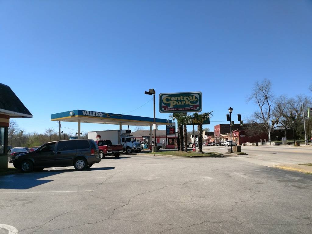 Central Park | restaurant | 12834 W Broad St, Sparta, GA 31087, USA | 7064440786 OR +1 706-444-0786