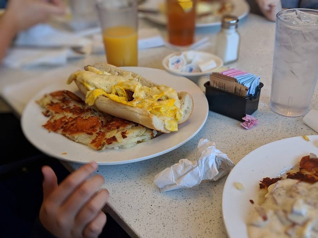 Fishtown Diner | restaurant | 2424 E York St, Philadelphia, PA 19125, USA | 2154262424 OR +1 215-426-2424