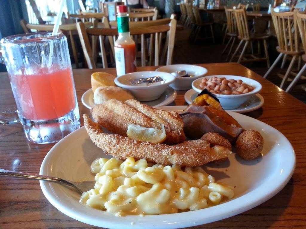 Cracker Barrel Old Country Store | restaurant | 1855 W Diehl Rd, Naperville, IL 60563, USA | 6307786699 OR +1 630-778-6699