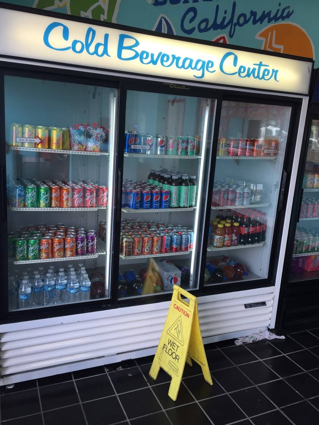 Tams Burgers | restaurant | 5837 S Figueroa St, Los Angeles, CA 90003, USA | 3237520064 OR +1 323-752-0064