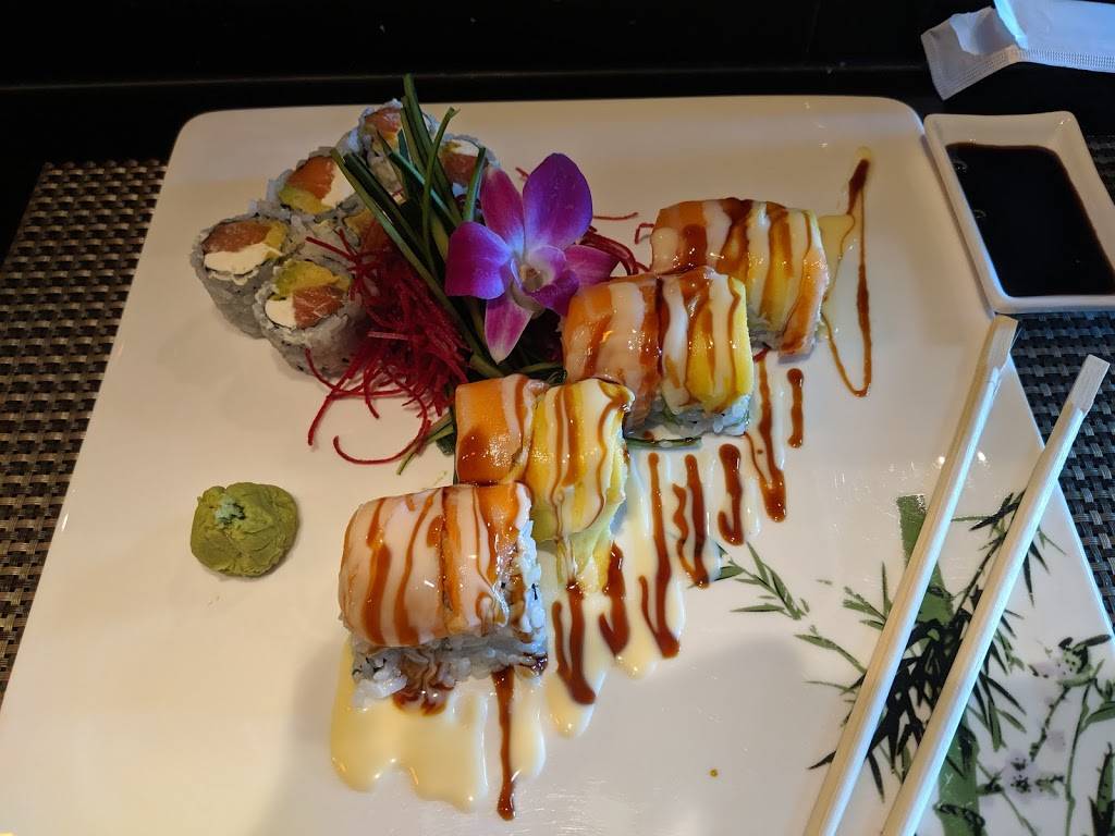 Ryu Gin | restaurant | 20111 US-19, Cranberry Twp, PA 16066, USA | 7245918750 OR +1 724-591-8750