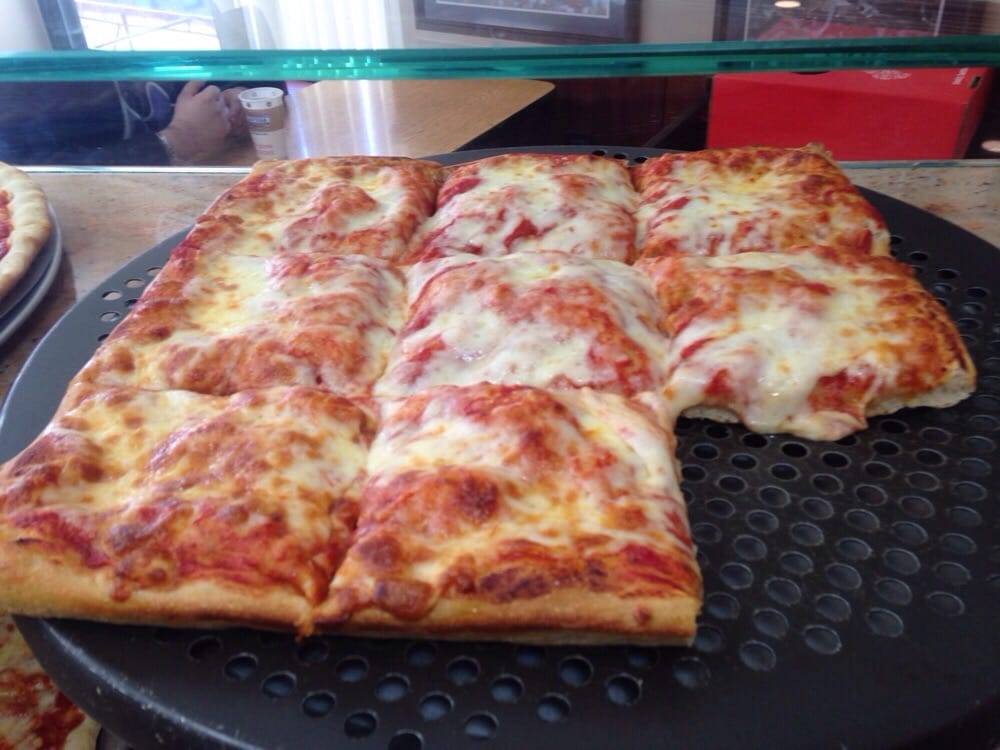 Vinnys Pizzeria | restaurant | 9701 57th Ave, Flushing, NY 11368, USA | 7186994433 OR +1 718-699-4433