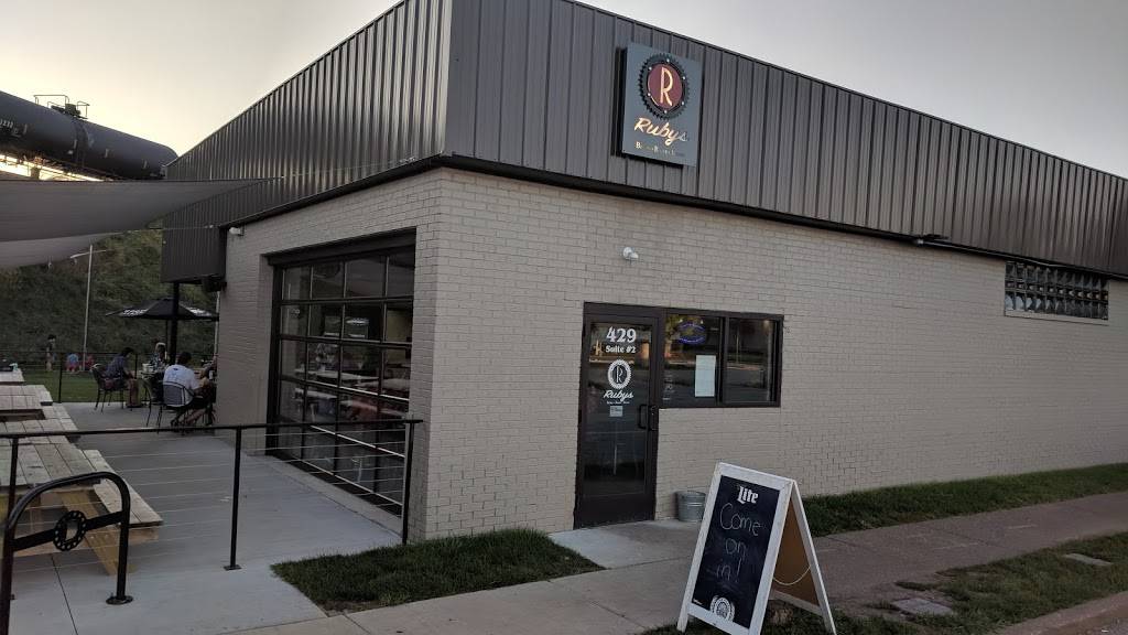 Rubys Beers, Bikes, Brats | restaurant | 429 E 3rd St, Davenport, IA 52801, USA | 5639494582 OR +1 563-949-4582