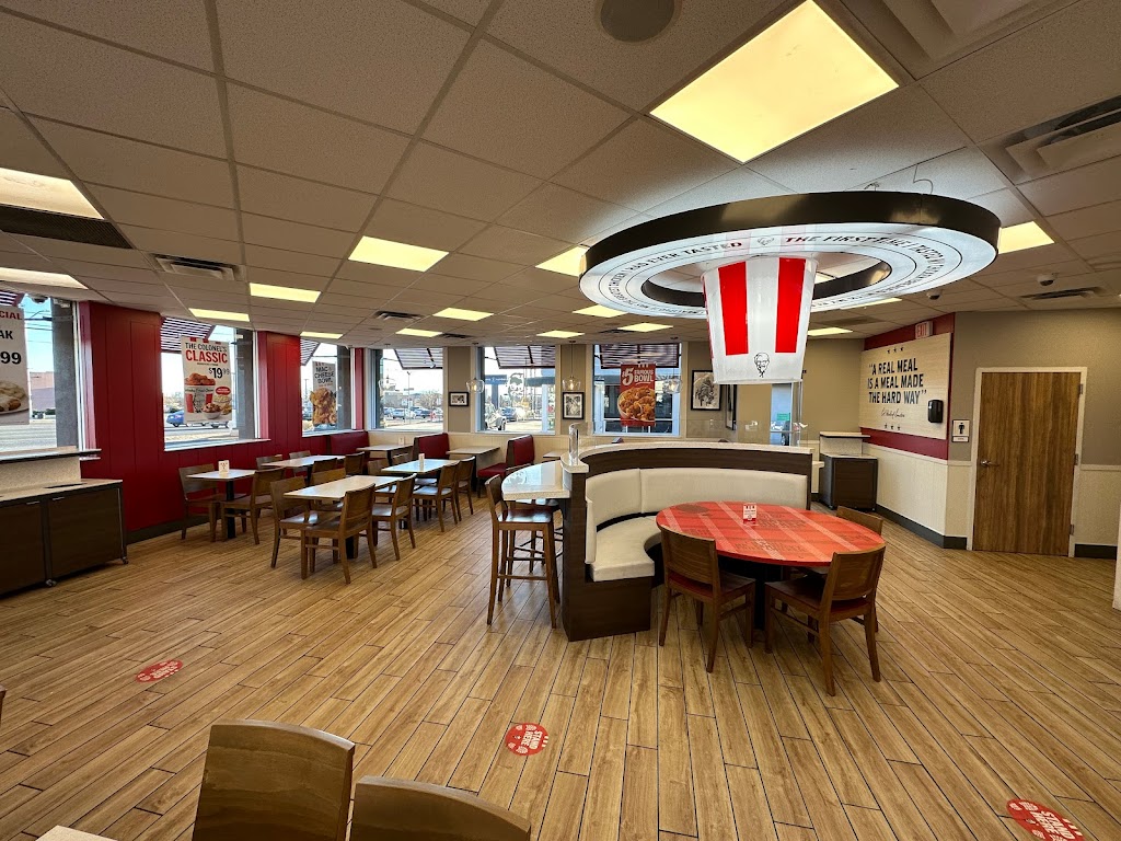 KFC | restaurant | 3295 Cerrillos Rd, Santa Fe, NM 87507, USA | 5054717042 OR +1 505-471-7042