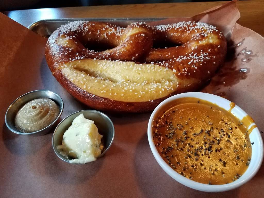 Scholz Garten | restaurant | 1607 San Jacinto Blvd, Austin, TX 78701, USA | 5124741958 OR +1 512-474-1958