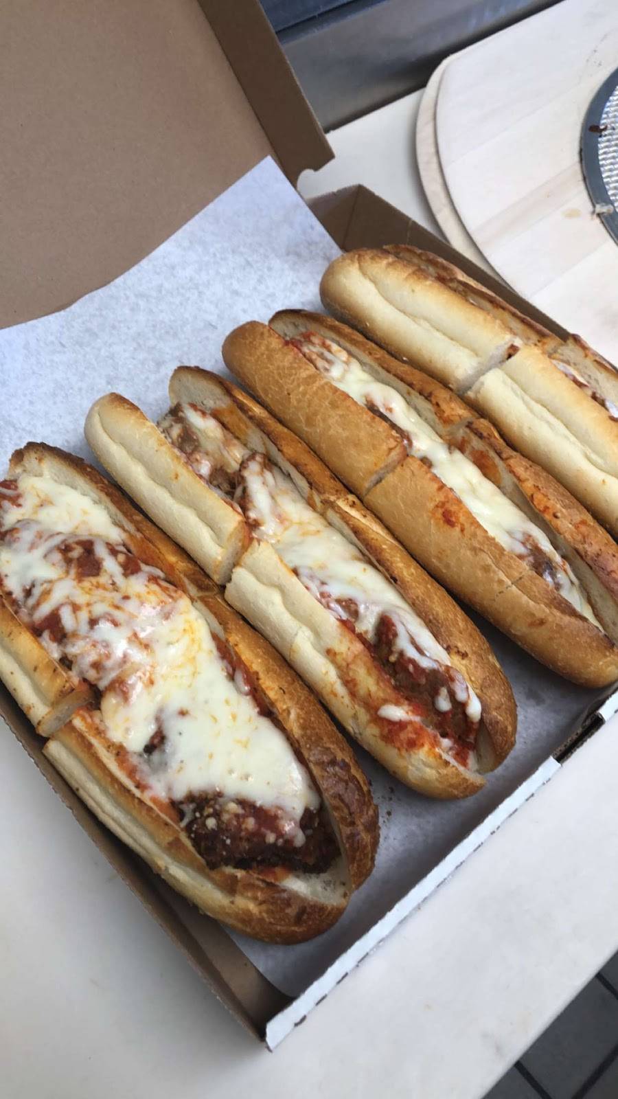 Peppinos Pizzeria | meal takeaway | 4171 Main St, Bridgeport, CT 06606, USA | 2036127485 OR +1 203-612-7485