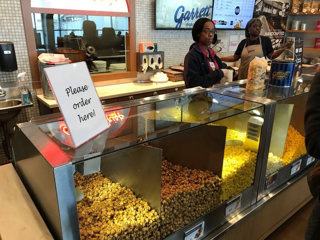 Garrett Popcorn Shops | meal takeaway | Terminal B, 2141 South International Pkwy b27, DFW Airport, TX 75261, USA | 8884767267 OR +1 888-476-7267