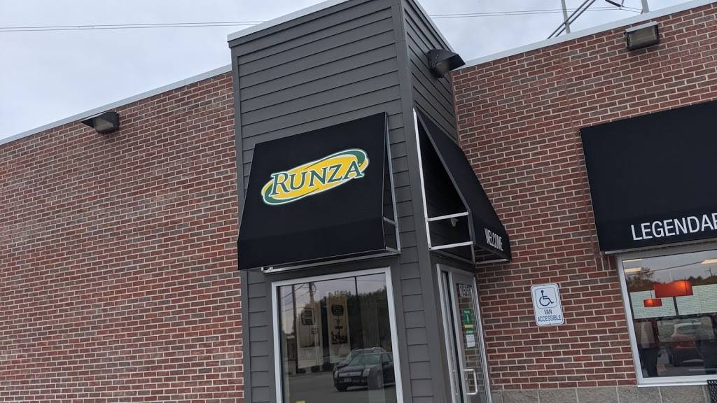 Runza Restaurant | restaurant | 10505 Pacific St, Omaha, NE 68114, USA | 4025066851 OR +1 402-506-6851