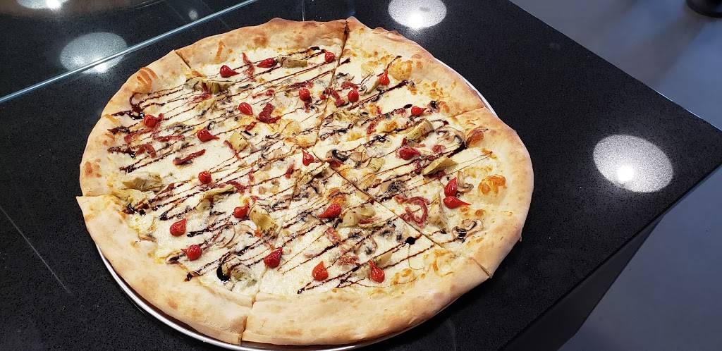 New-Yorkaise | restaurant | 309 de la Montagne, Montréal, QC H3C 0R9, Canada | 5145437616 OR +1 514-543-7616