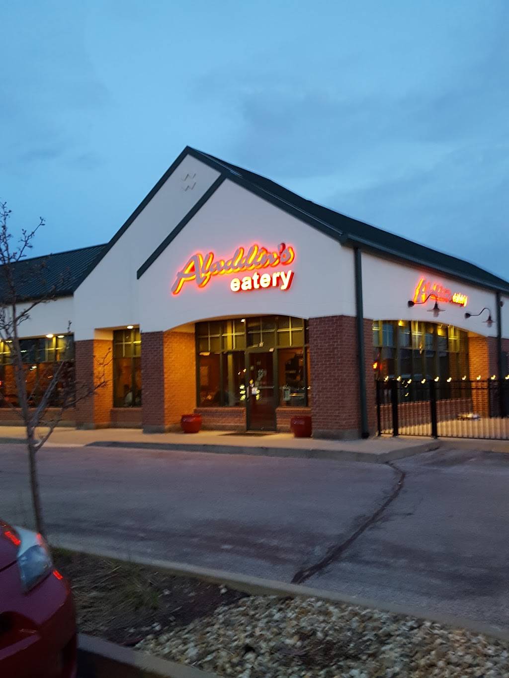 Aladdins Eatery Mishawaka | restaurant | 317 W University Dr, Mishawaka, IN 46545, USA | 5742722227 OR +1 574-272-2227