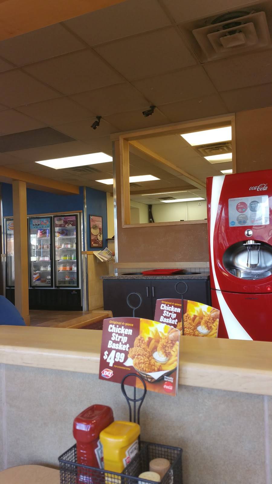 Dairy Queen Grill & Chill | restaurant | 2116 E Spring St, New Albany, IN 47150, USA | 8129447822 OR +1 812-944-7822