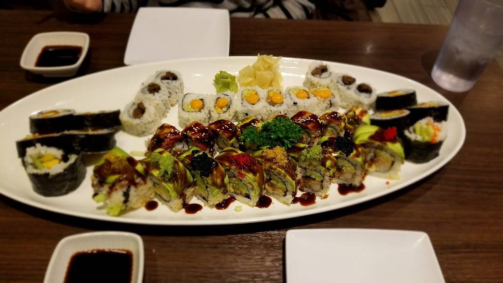 R & Roll Sushi Market | restaurant | 8526 W Golf Rd L, Niles, IL 60714, USA | 8477224558 OR +1 847-722-4558