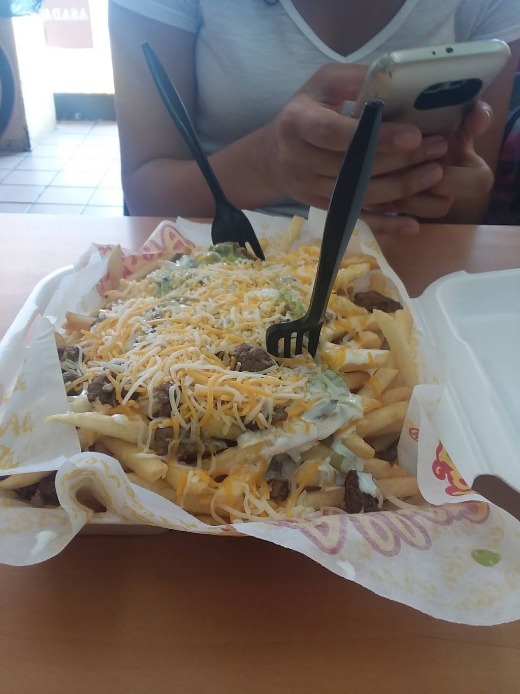 Albertos Mexican Food | restaurant | 14525 Vanowen St, Van Nuys, CA 91405, USA | 8187820440 OR +1 818-782-0440