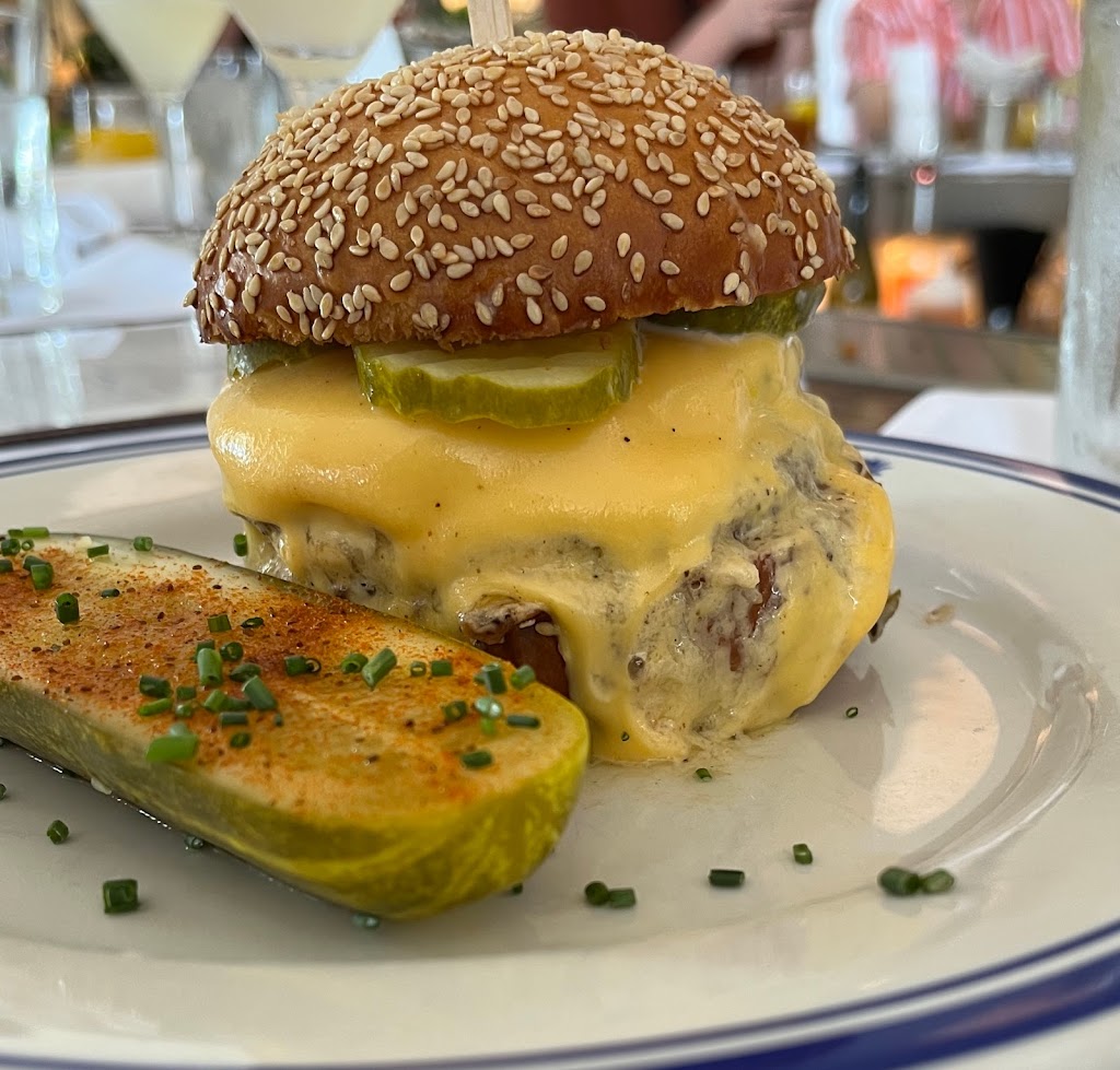 Hudson House | restaurant | 5904 N MacArthur Blvd, Irving, TX 75039, USA | 2142170063 OR +1 214-217-0063