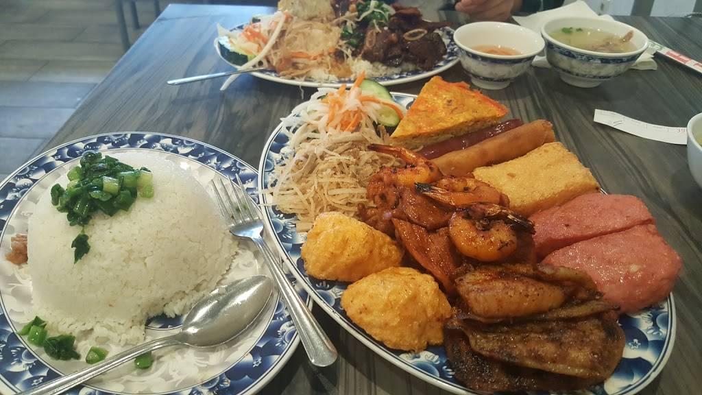 Huong Giang Food To Go | restaurant | 14282 Brookhurst St, Garden Grove, CA 92843, USA | 7145311798 OR +1 714-531-1798