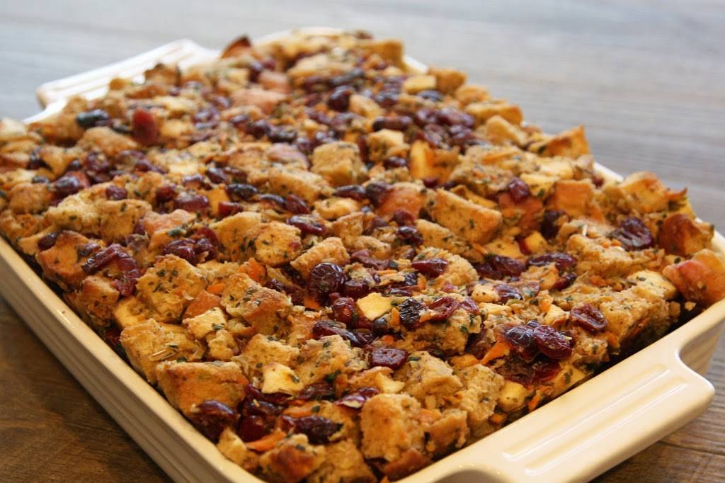 The Great Gobbler | meal takeaway | 3831 Bathurst St, Toronto, ON M3H 3N1, Canada | 4166319226 OR +1 416-631-9226