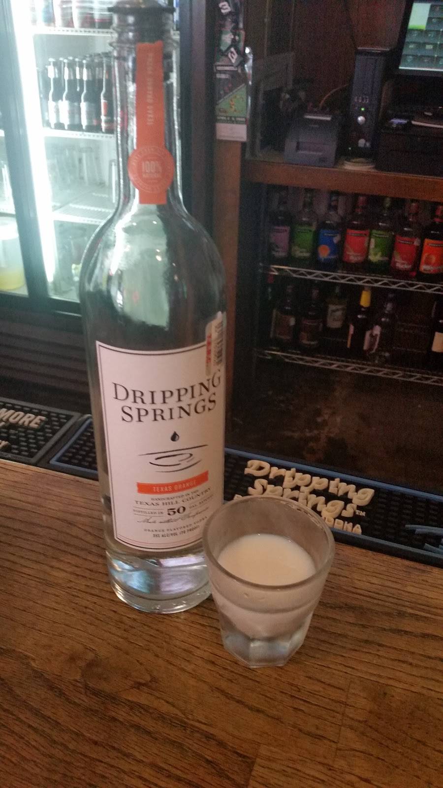 Boulevard Bar & Grill | restaurant | 3616 Far West Blvd # 116, Austin, TX 78731, USA | 5123453103 OR +1 512-345-3103