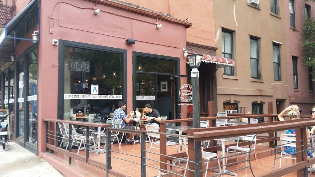 Burger Village | restaurant | 222 7th Ave, Brooklyn, NY 11215, USA | 7184994165 OR +1 718-499-4165